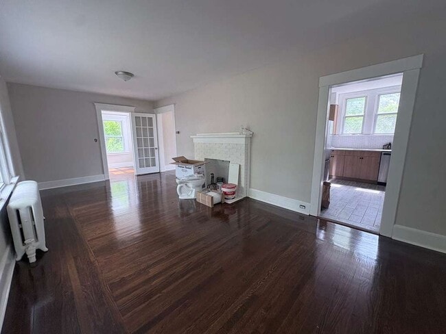 Photo - 150 Crescent St