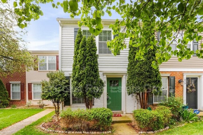 Building Photo - 575 Lancaster Pl