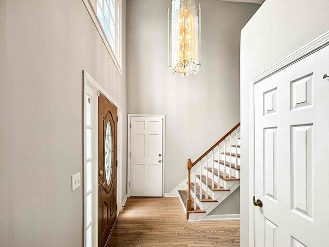 Photo - 2092 Drogheda Ln