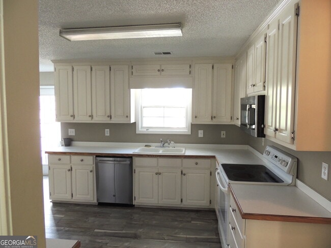 Photo - 70 Vinny's Terrace