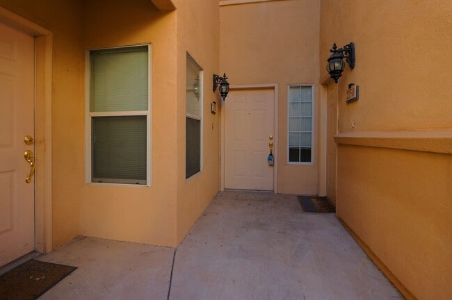 Photo - 3555 Meridale Dr