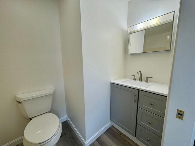 Photo - 160 Washington Ave Unit 2