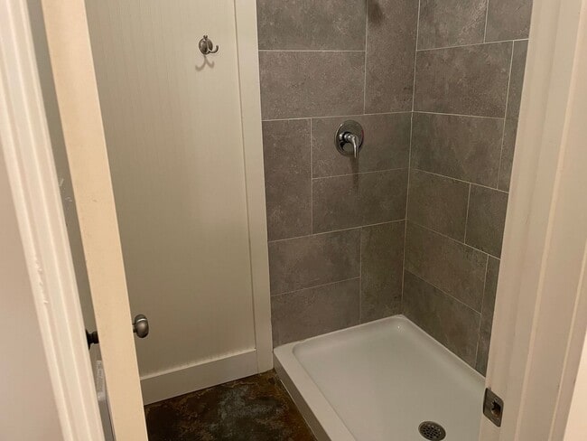 Photo - 320 S Asbury St Unidad #1