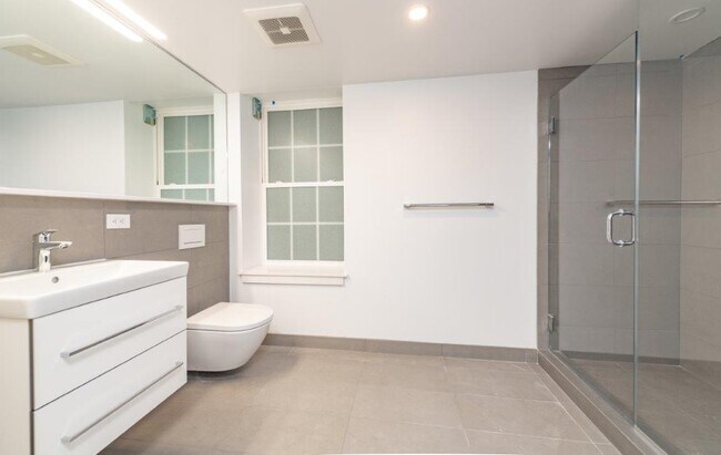 Photo - 14 Fleet St Unit #7