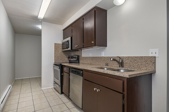 Photo - Sunrise Apartments