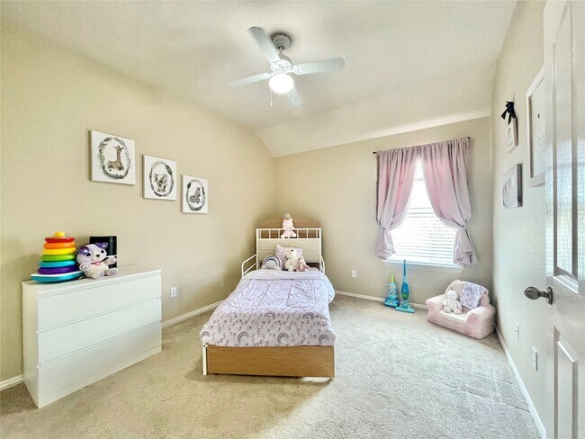 Photo - 33010 Greenfield Forest Dr