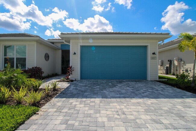 Photo - ***LUXURY VILLA IN SEVEN SHORES ***BRAND N...
