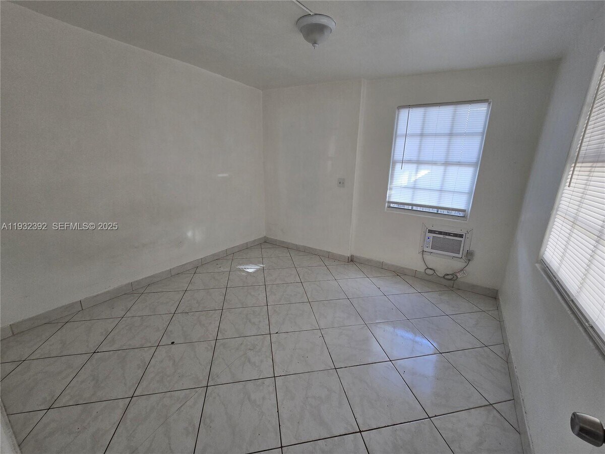 Photo - 1376 NW 103rd St Unit 3