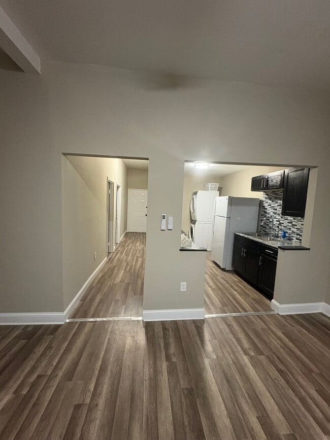 Photo - 15 John St Unit 1