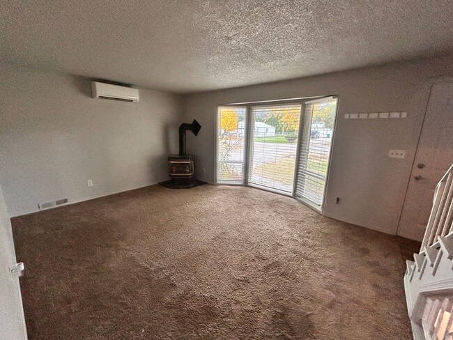 Photo - Charming 4 Bed, 2 Bath Home in Spokane Valley!