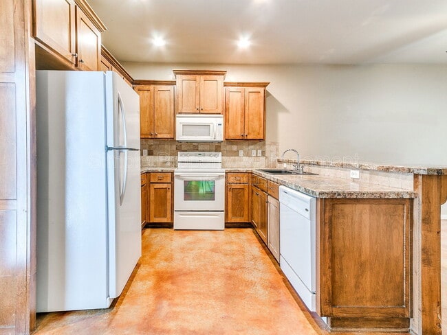 Photo - 2876 Muzzy St