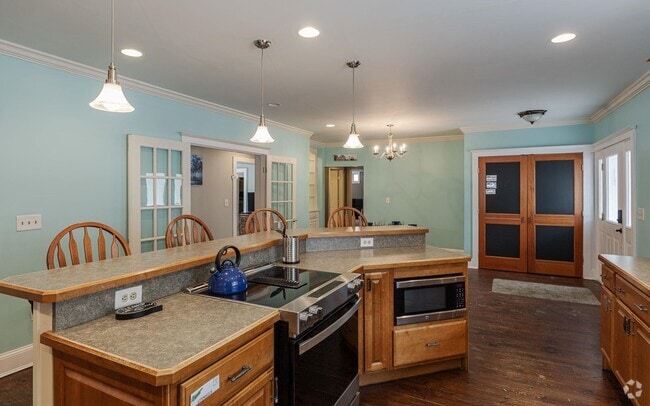 Building Photo - 73 Main St Unit 1 Rental