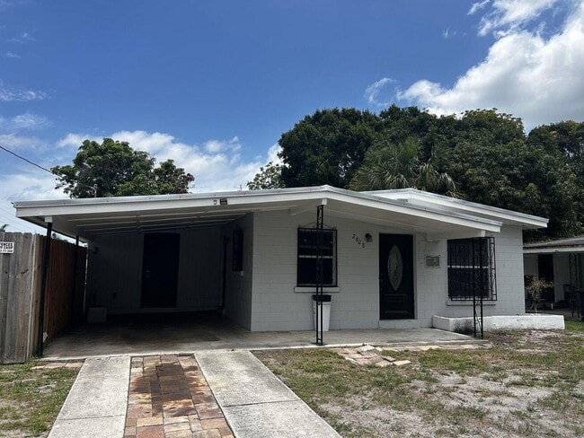 Building Photo - 2808 Ave I Rental