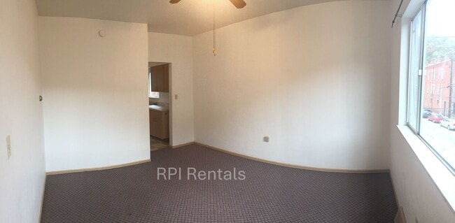 Building Photo - 116 Sedgwick St Unit Apt #2