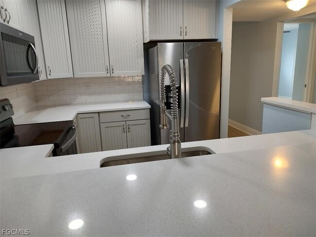 Photo - 4928 Vincennes St Unidad B1