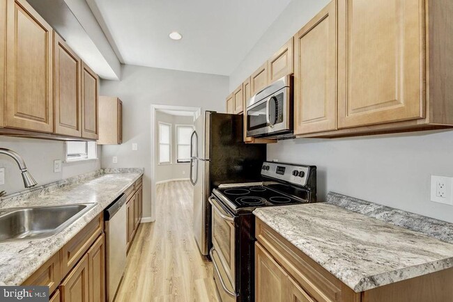 Photo - 2343 N College Ave Unit 2