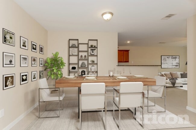 Photo - 540 Red Dusk Paint Dr