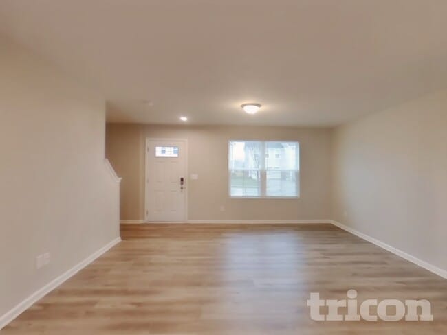 Photo - 838 Sunchaser Rd