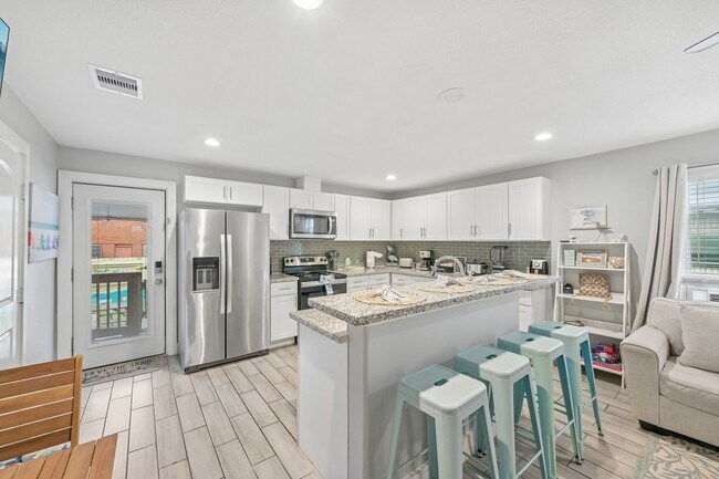 Photo - 1022 Avenue L