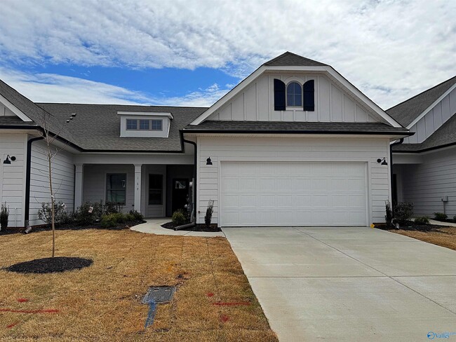 Building Photo - 169 Little Britain St