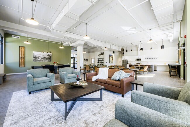 Silvercreek Apartments