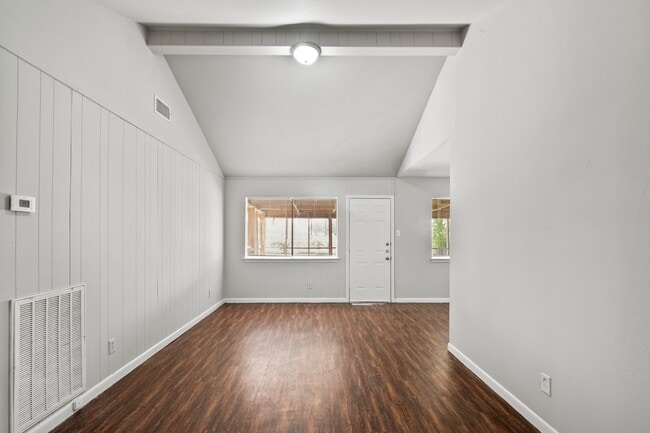 Photo - 13426 Edgeboro St