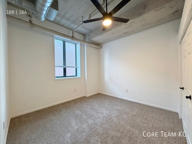 Photo - 320 W 7th St Unit 106