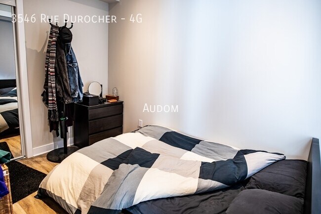 Photo - 3546 Rue Durocher Unit 4G