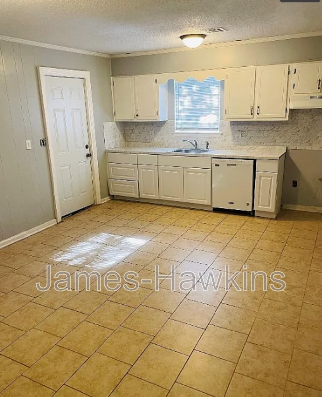 Photo - 636 Green Leaf Dr