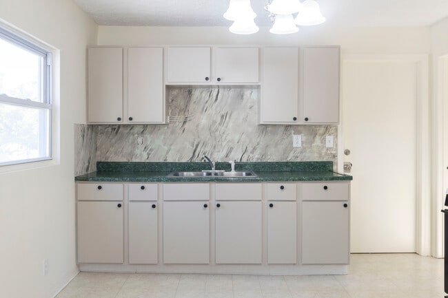 Photo - 2301 Hood Ave