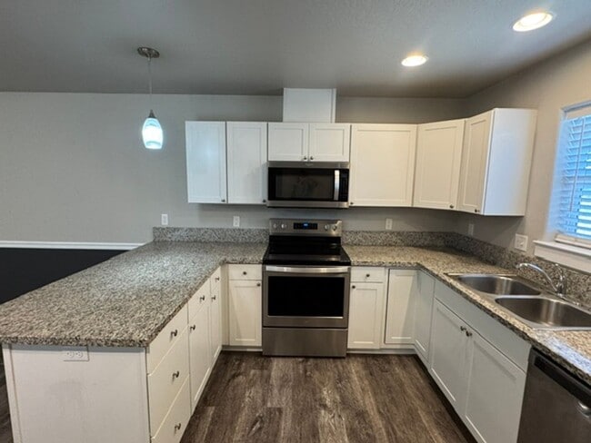 Photo - LIKE - NEW 3- BEDROOM TOWNHOME W/ GARAGE, FENCED YARD & PRIVATE 3RD BEDROOM OFF GARAGE