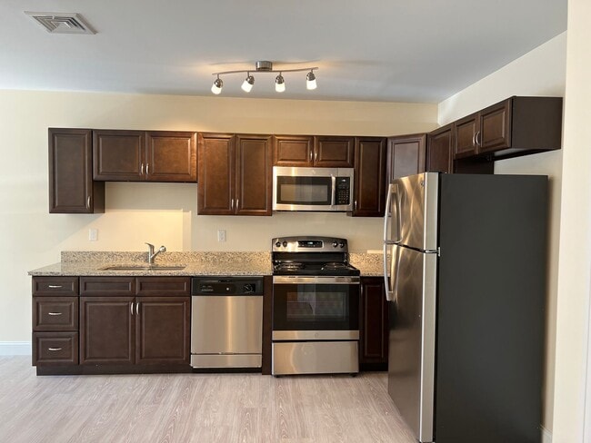 Photo - Residences at MacGregor Cut