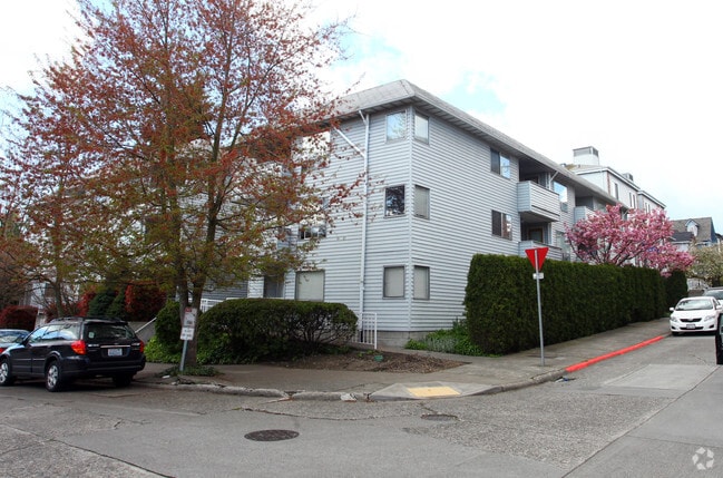 Kelly Anne Apartments For Rent in Seattle, WA