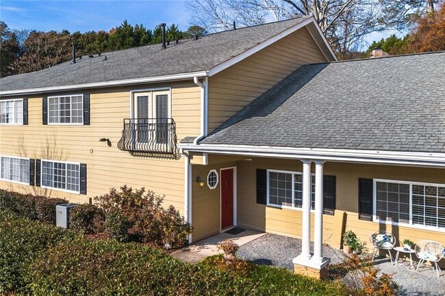 Building Photo - 1468 Briarwood Rd NE Rental