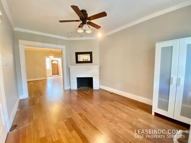 Photo - 1424 Oak St NW