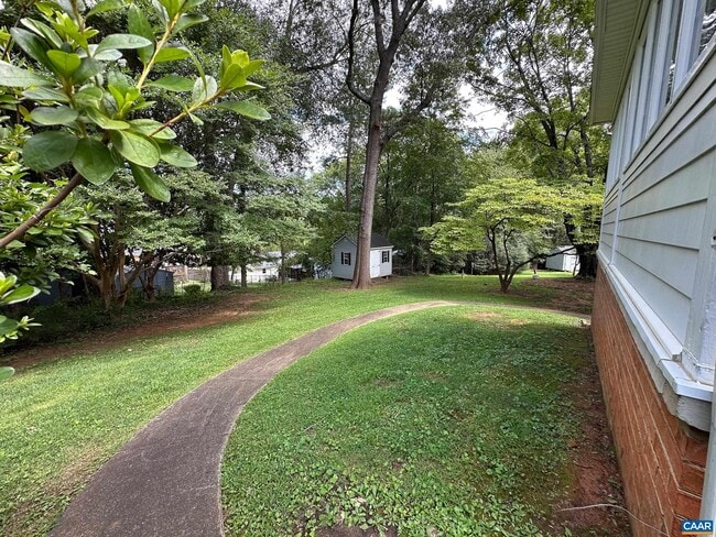 1313 Grove Rd
