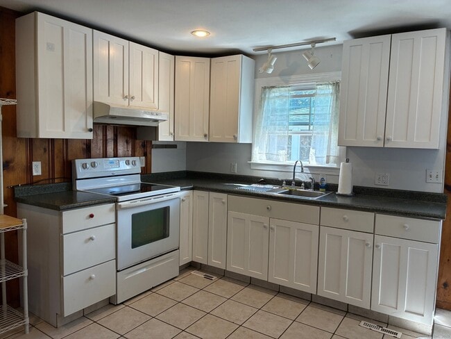 Photo - 64 Kelsey Pl