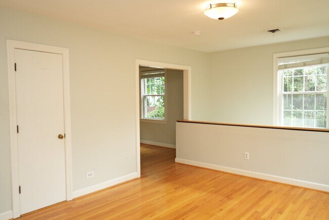 Photo - 101 Bollingwood Rd Unit Apt #B