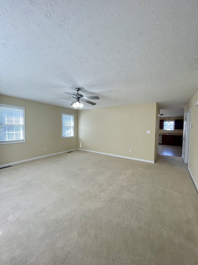 Photo - 525 Northwynd Cir