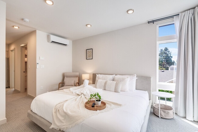 Photo - 2114 3rd Ave N Unit ID1035886P