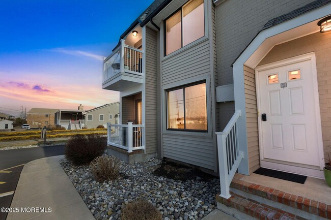 Photo - 1382 Ocean Ave Unit A9