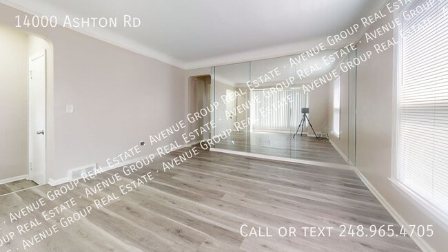 Photo - 14000 Ashton Rd