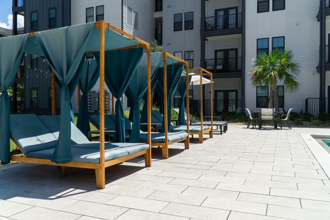 Azalea Luxury Apartments