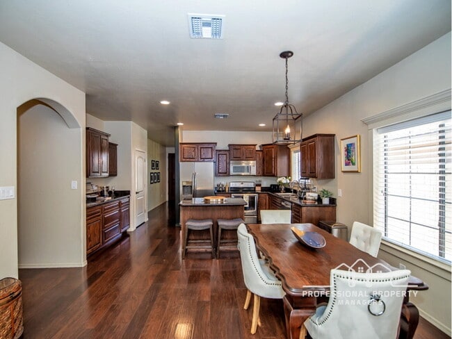 Photo - "Well-maintained 3-Bedroom, 2-Bathroom Home!"