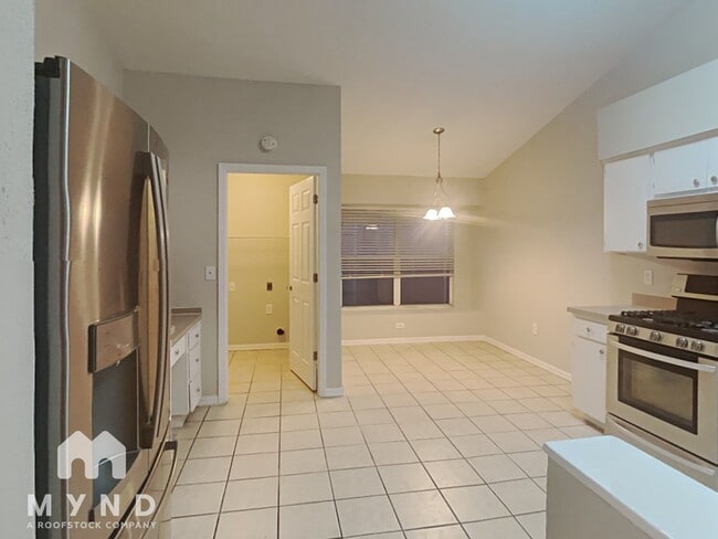 Photo - 1328 Maximilian Dr