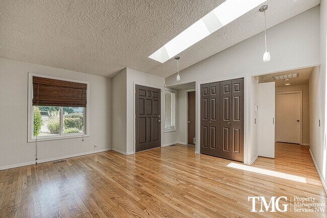 Photo - 3 BD Vancouver Home Near Parks & Greenway Trails