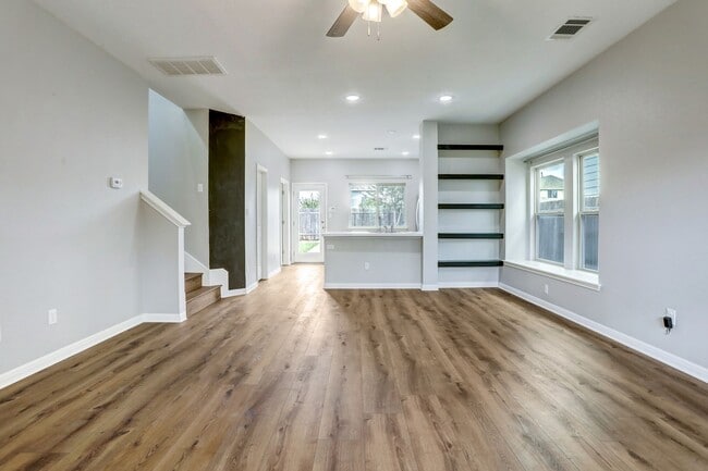 Photo - 4616 Esper Ln