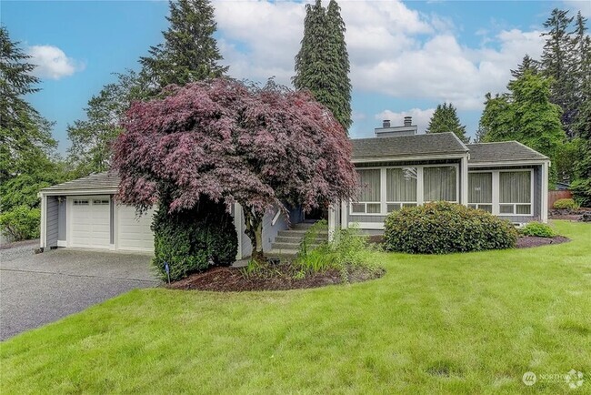 Building Photo - Welcome to this beautifully designed home.