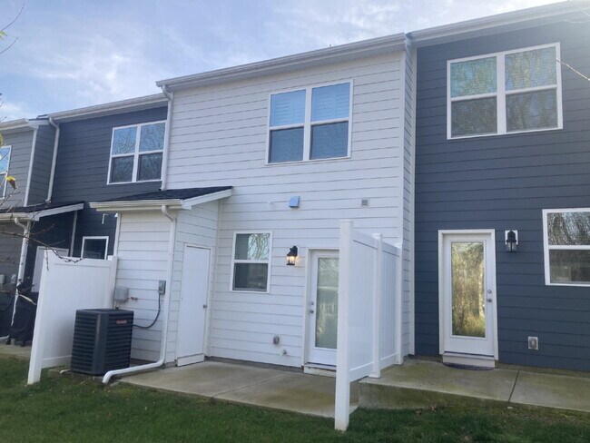 Photo - FULLY FURNISHED Home in Hermatige