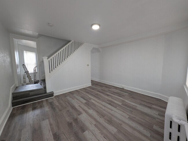 Photo - 1056 N Ohio Ave